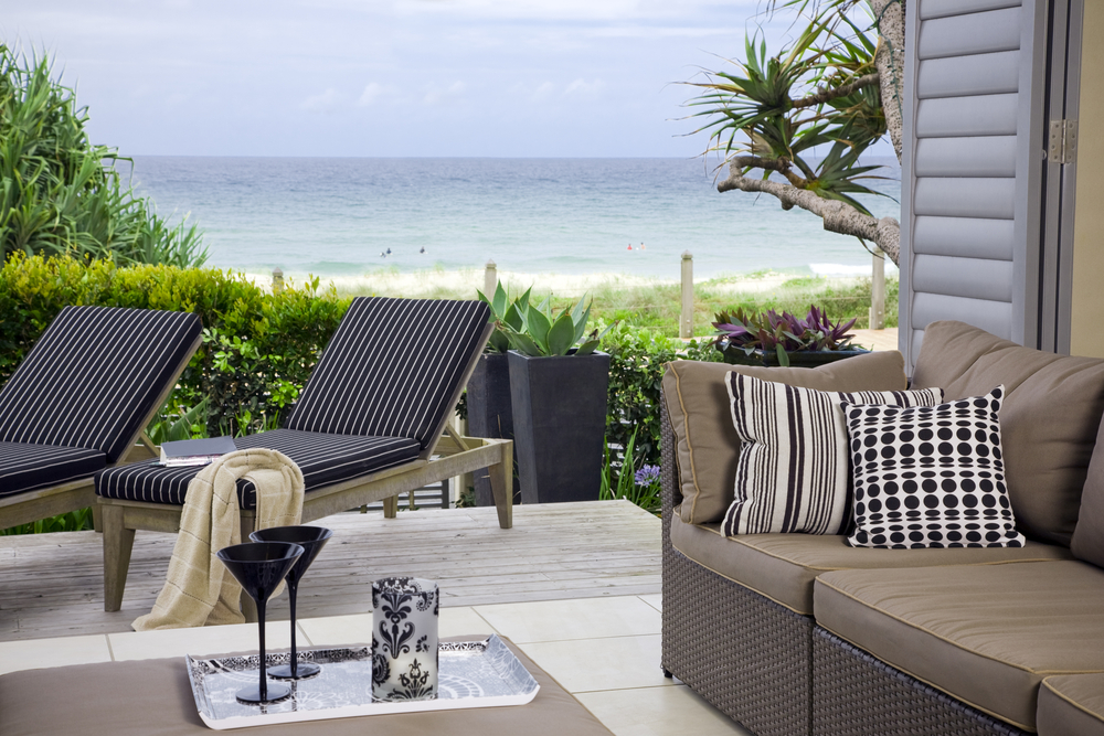 Patio Furniture Ideal for a Smaller Deck