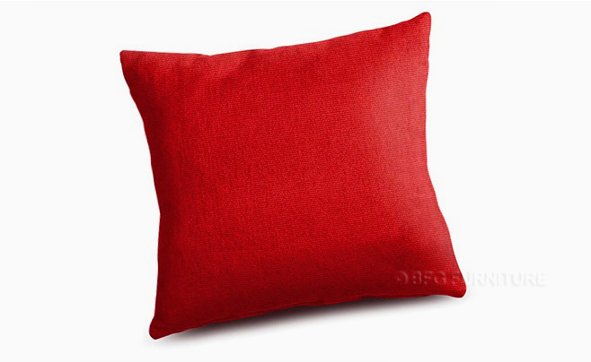 Cushion in Cranberry